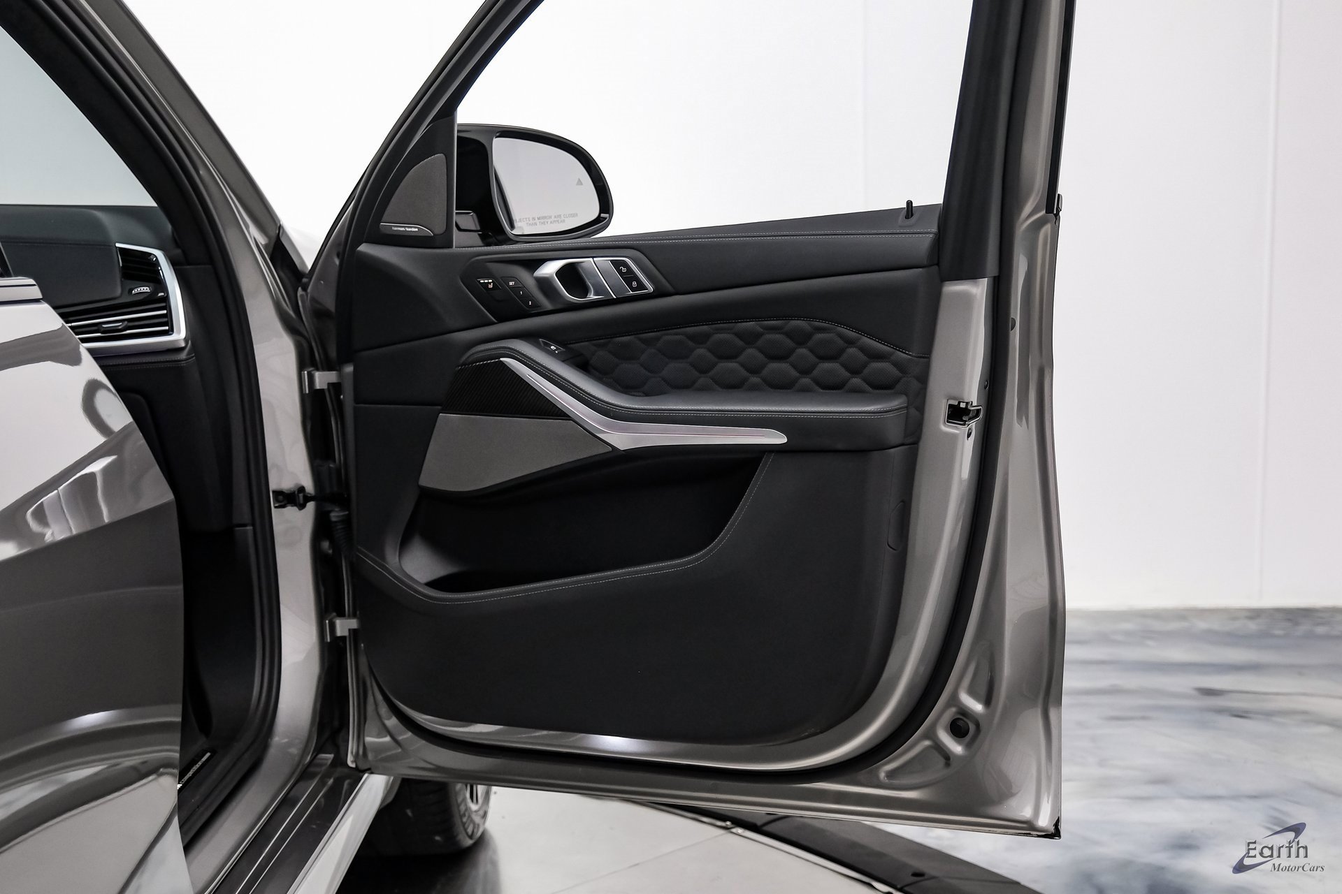 Used 2022 BMW X5 M w/ Competition Package 2 image 82