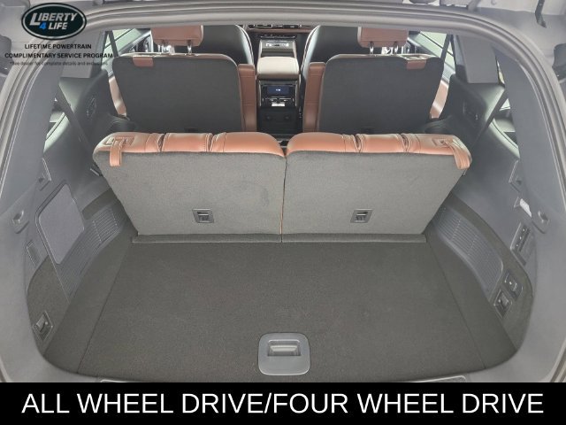 Used 2026 Lincoln Aviator Reserve w/ Jet Appearance Package AWD/4WD image 16