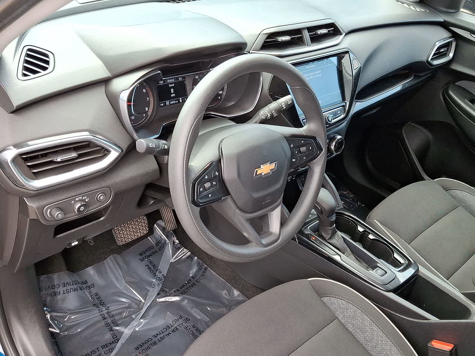 Certified 2022 Chevrolet TrailBlazer LT w/ Convenience Package AWD/4WD image 16