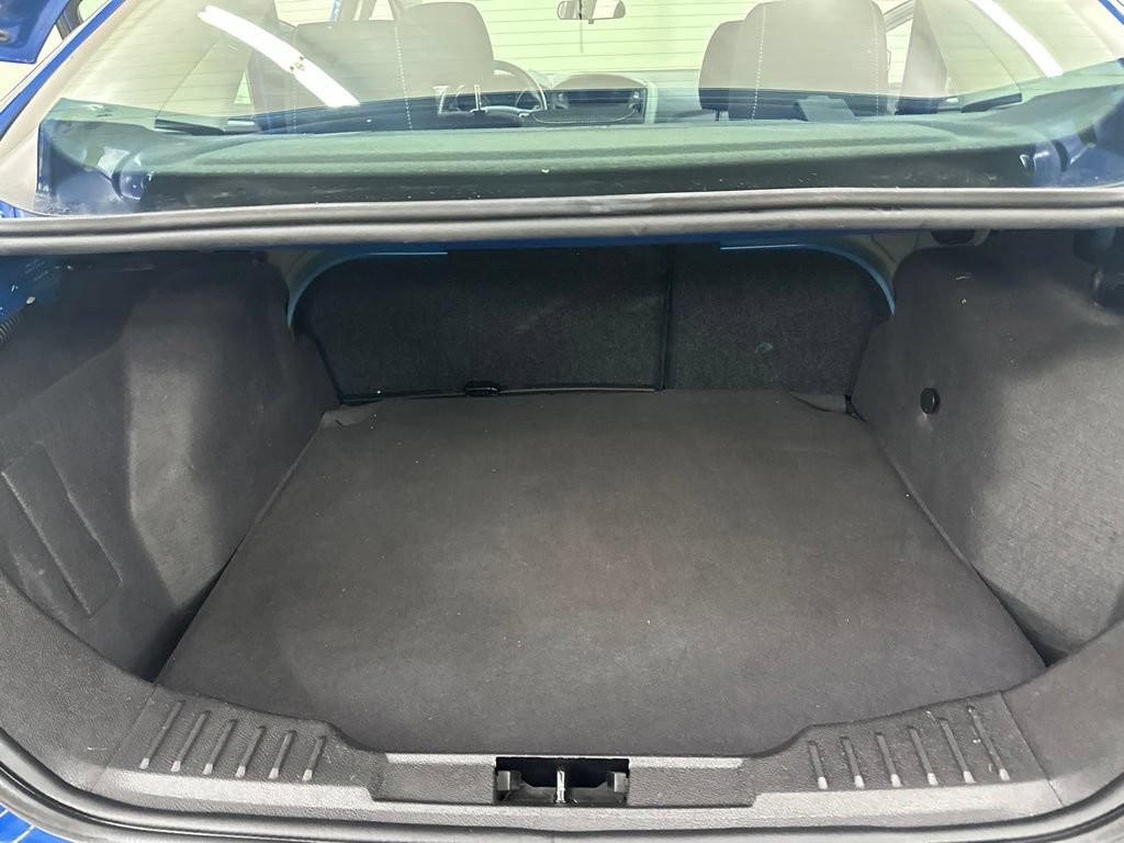 Used 2018 Ford Focus SE w/ SE Appearance Package FWD image 28