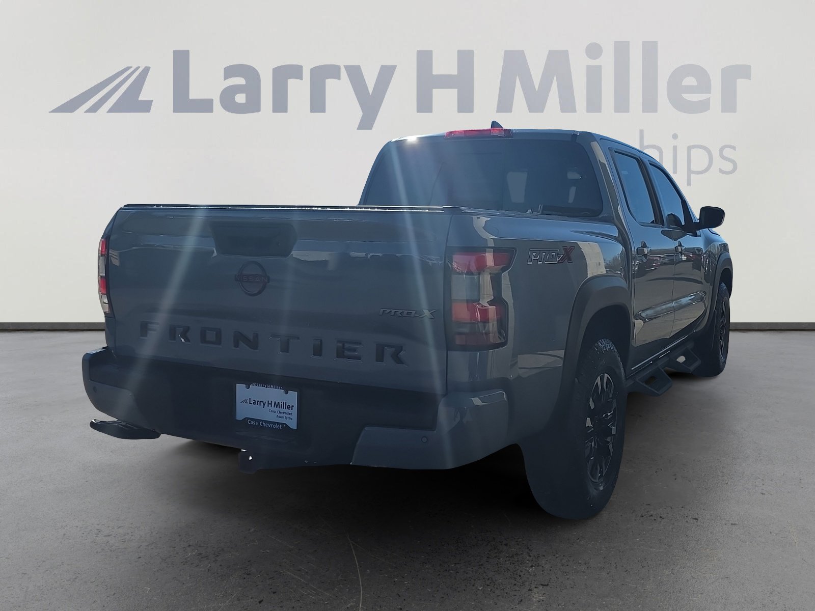 Used 2022 Nissan Frontier Pro-X image 5