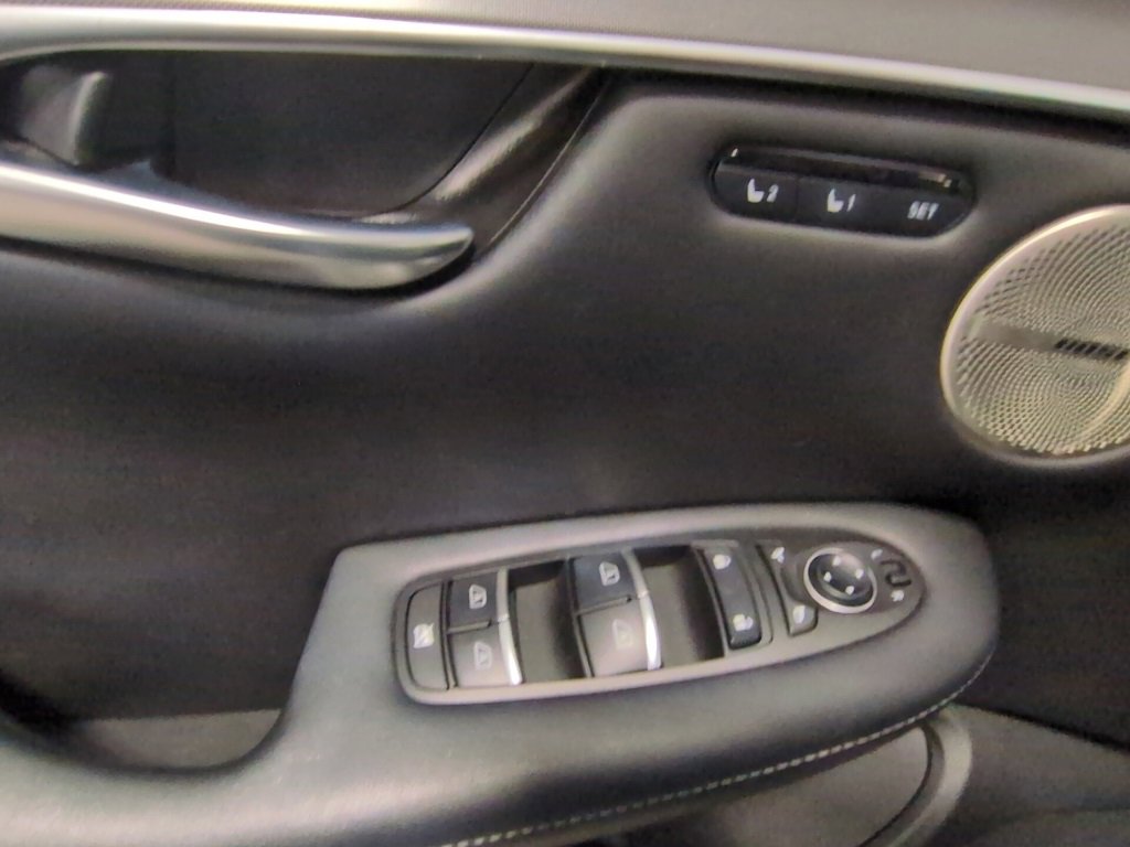 Used 2023 INFINITI QX50 Luxe image 11