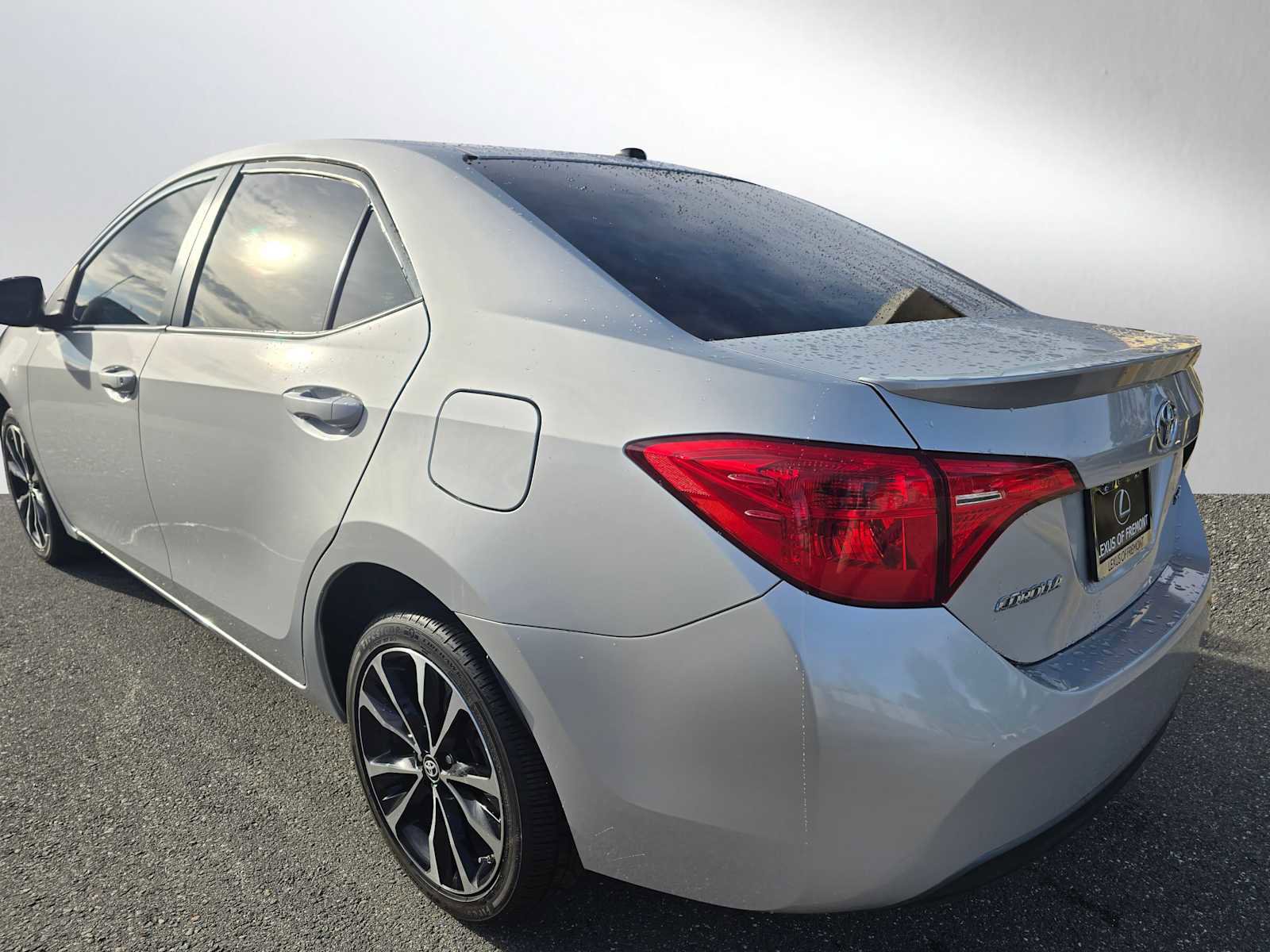 Used 2017 Toyota Corolla XSE image 5
