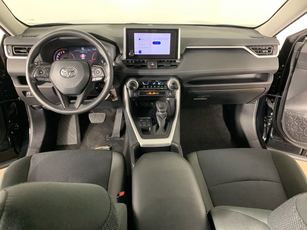 Used 2024 Toyota RAV4 LE image 33