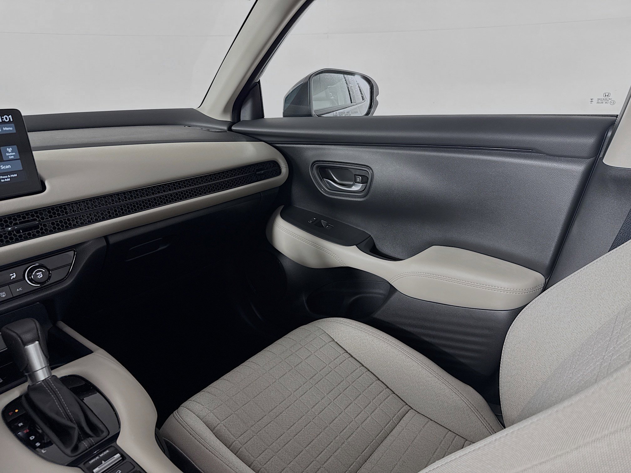 Certified 2026 Honda HR-V LX image 26
