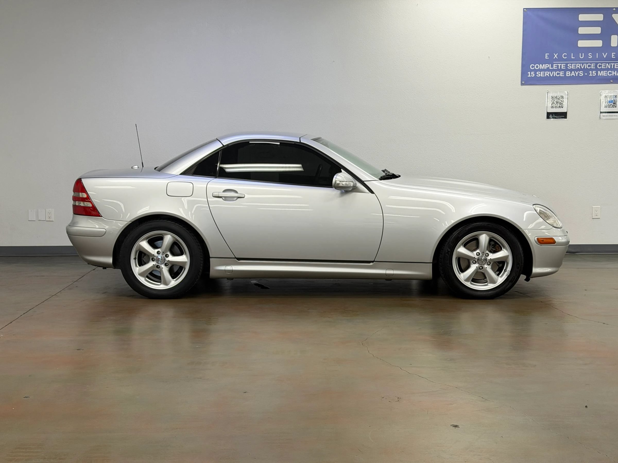 Used 2001 Mercedes-Benz SLK 320 image 6