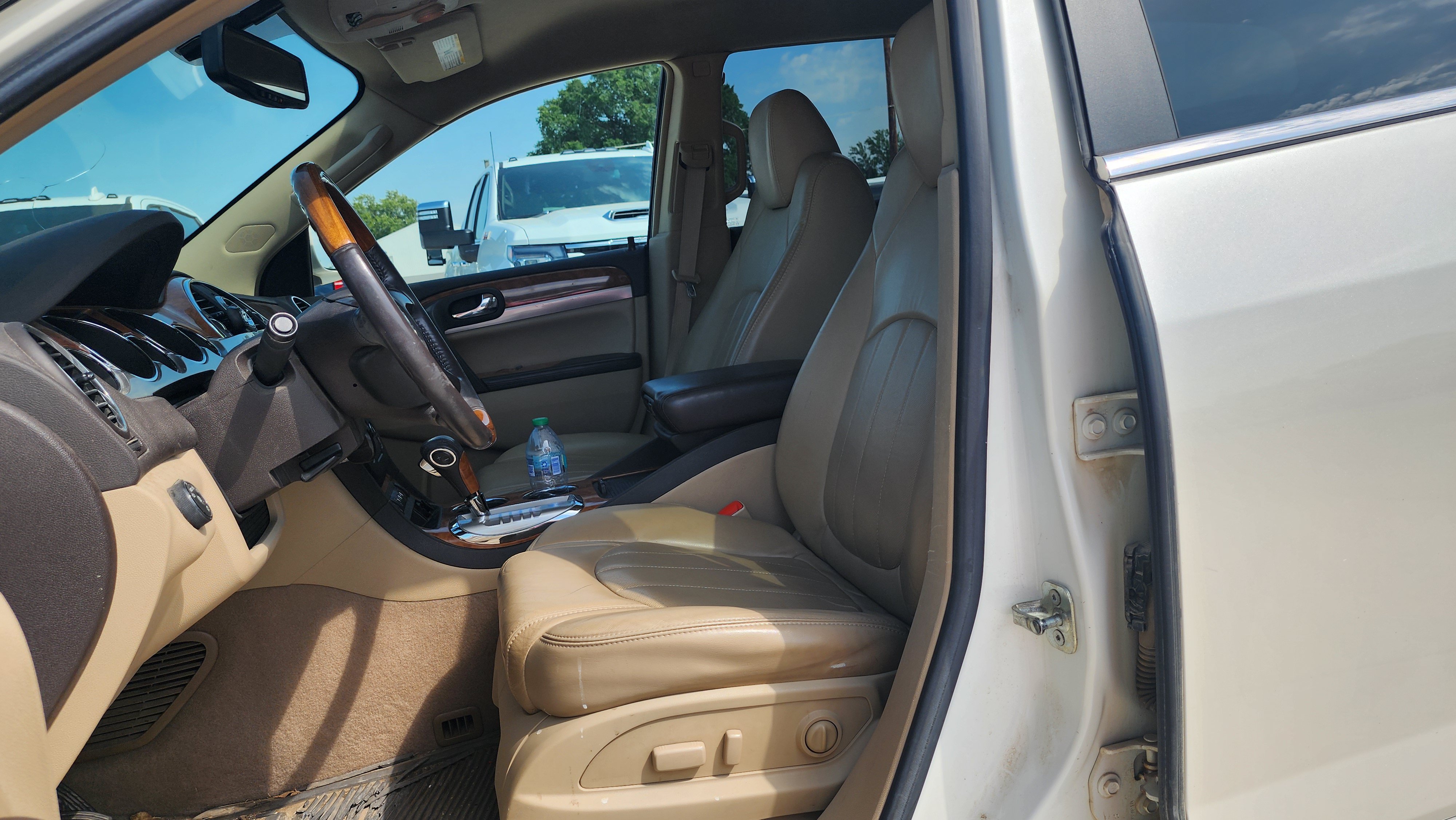 Used 2009 Buick Enclave CXL w/ Driver Confidence Package FWD image 8