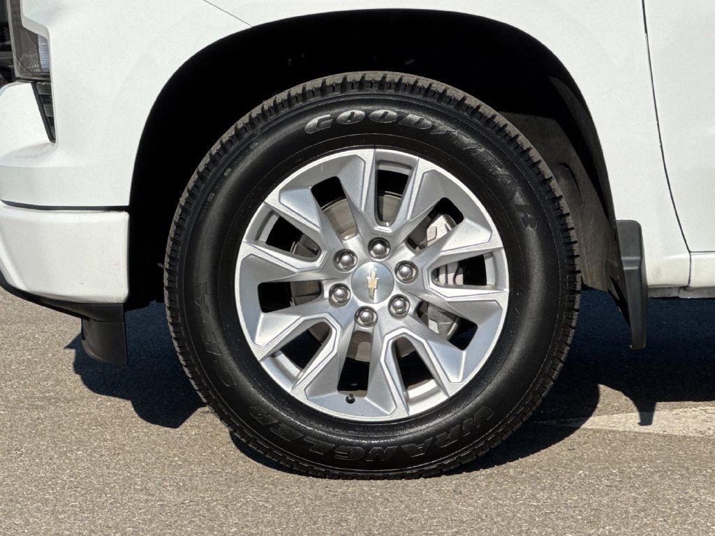 Used 2023 Chevrolet Silverado 1500 Custom RWD image 29