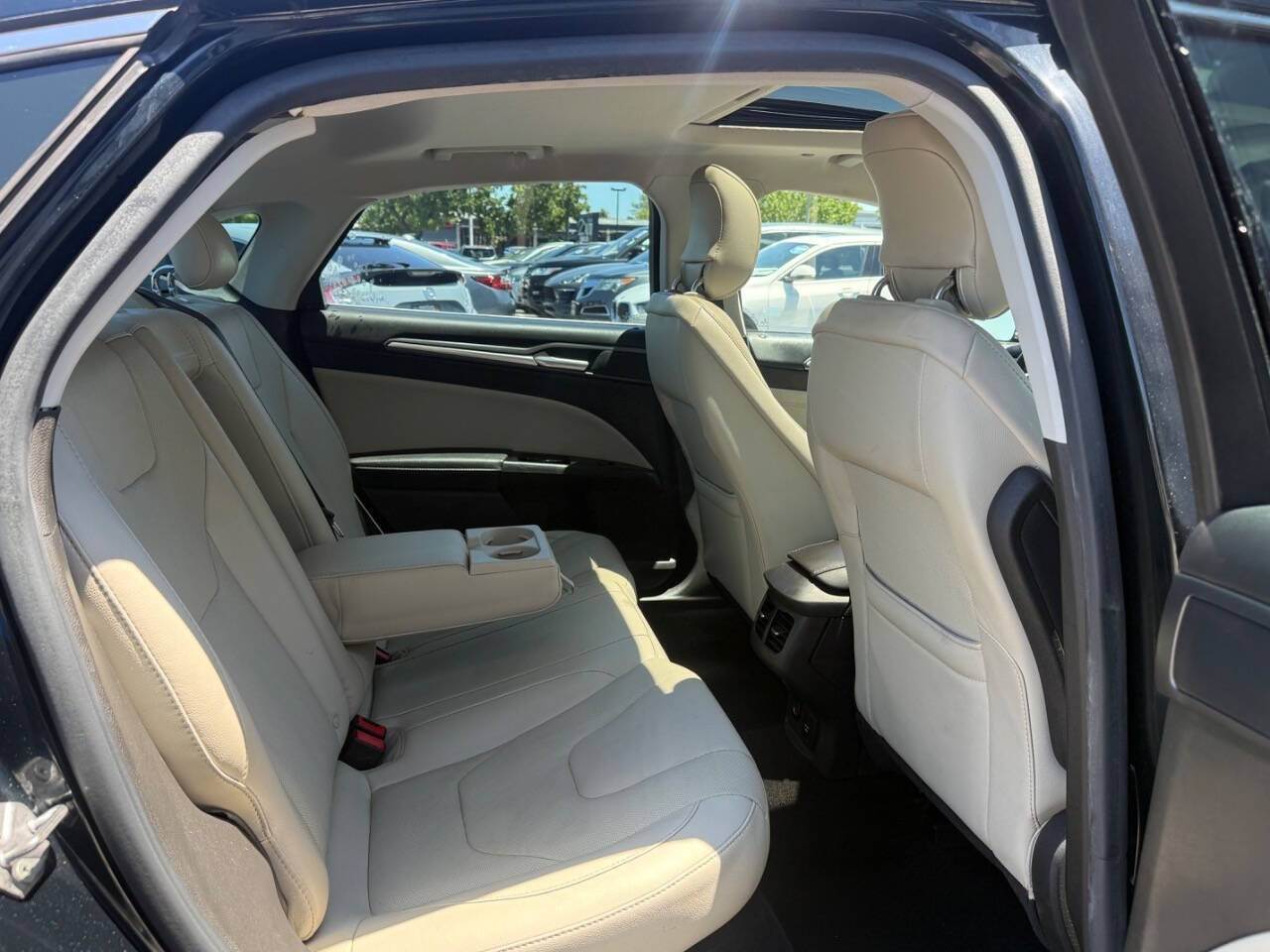 Used 2014 Ford Fusion Titanium FWD image 15