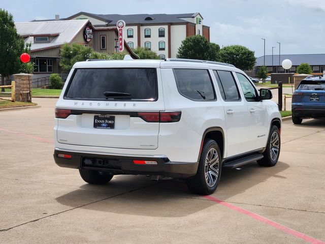 Used 2023 Jeep Wagoneer L Series II AWD/4WD image 6