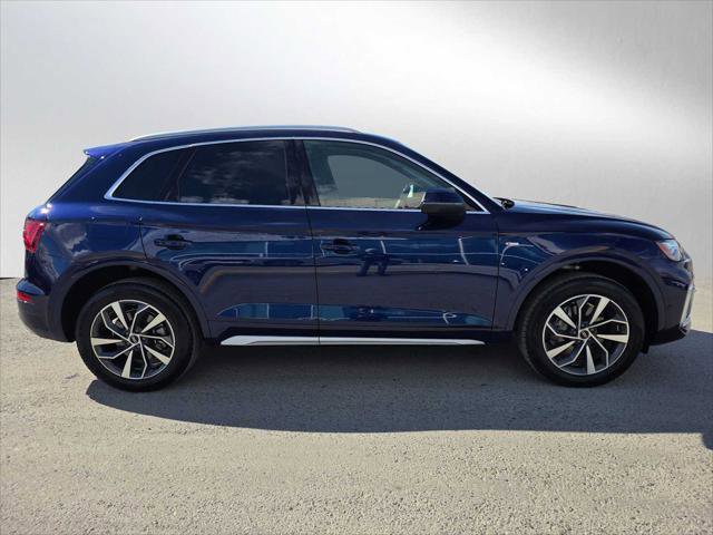Used 2025 Audi Q5 Prestige w/ Prestige Package AWD/4WD image 2