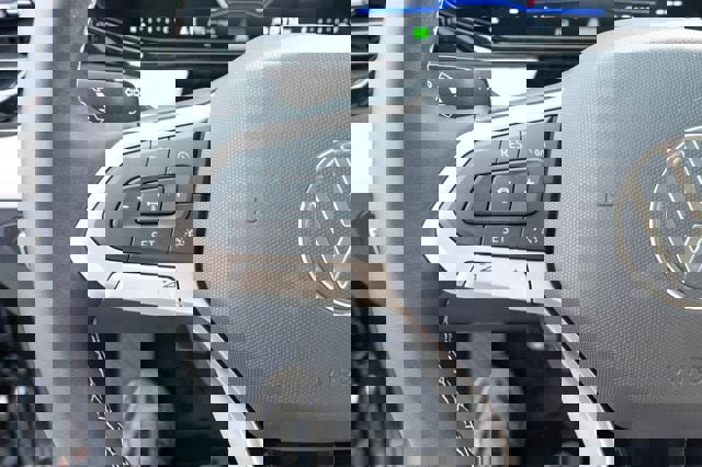 New 2026 Volkswagen Taos S image 23