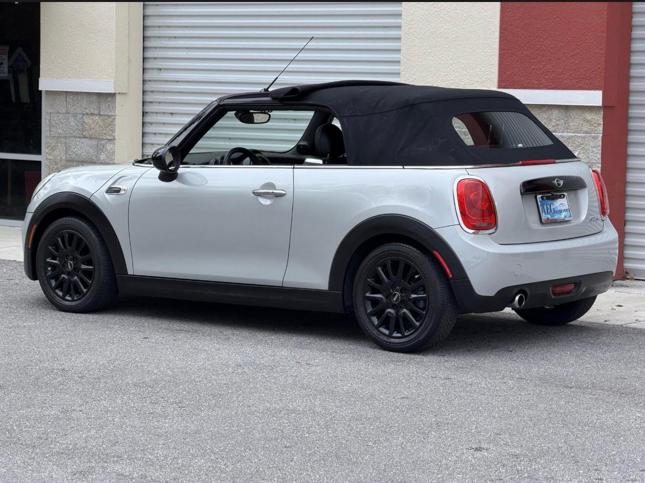 Used 2017 MINI Cooper Convertible image 2