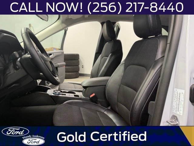 Used 2025 Ford Escape SE FWD image 19