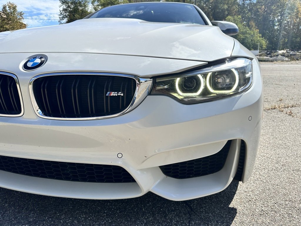 Used 2020 BMW M4 Convertible image 13