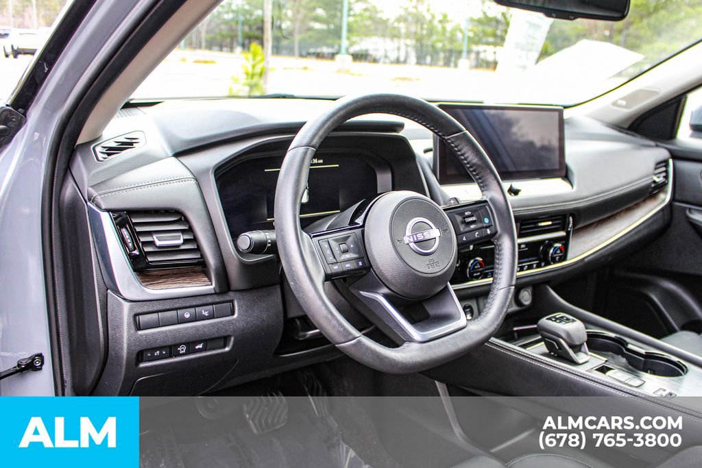 Used 2024 Nissan Rogue Platinum w/ Platinum Premium Package image 24
