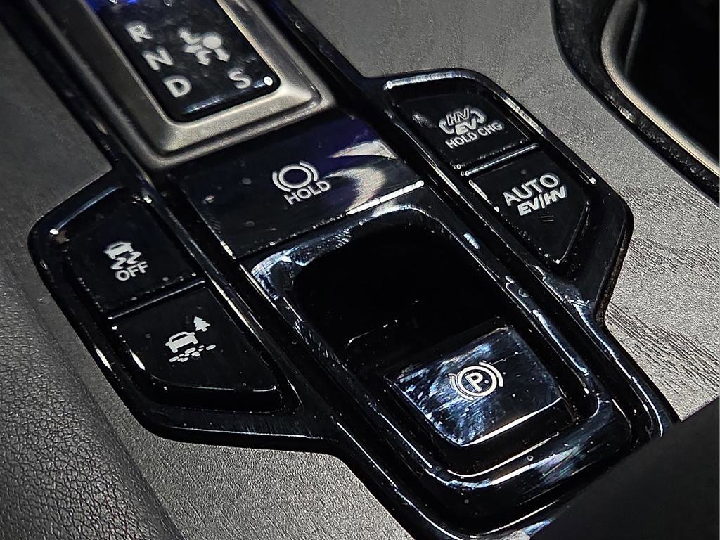Used 2025 Lexus RX 450h AWD w/ Luxury Package image 22