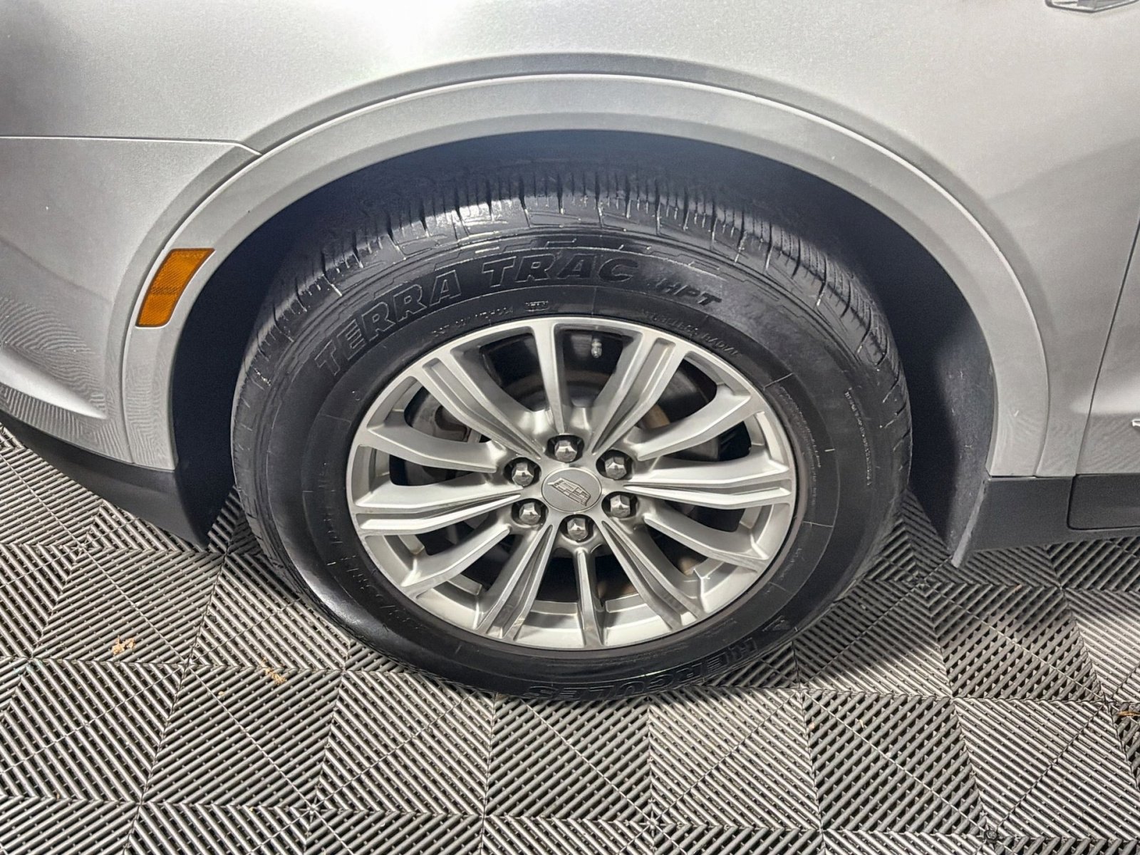 Used 2017 Cadillac XT5 Luxury image 12