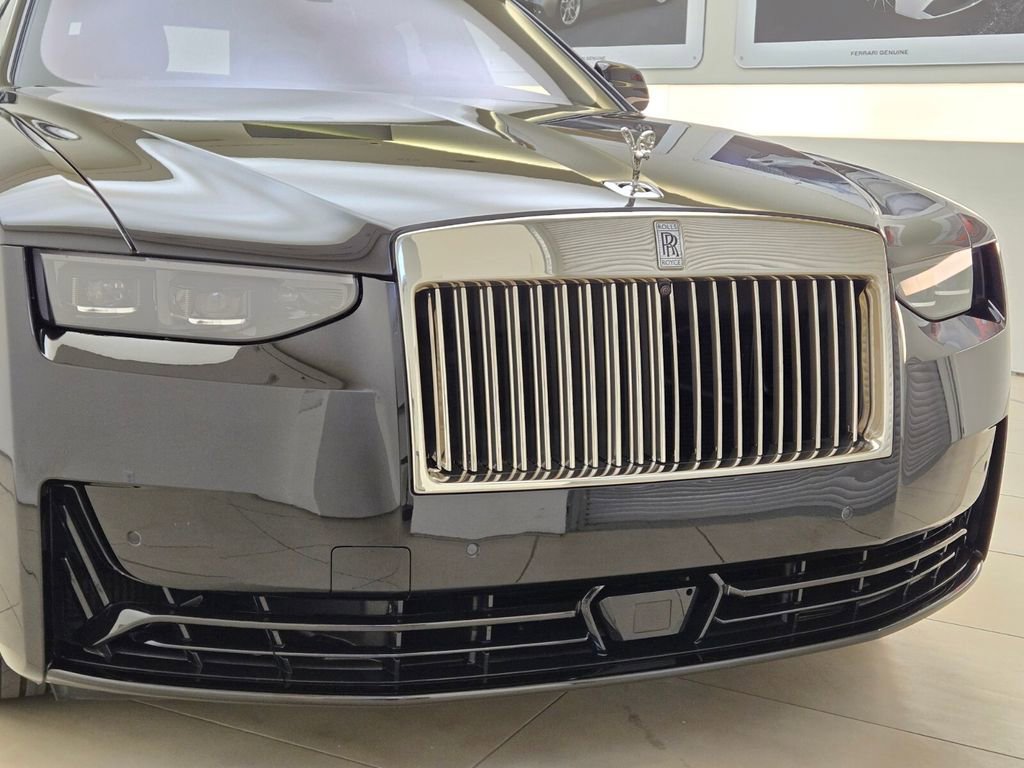 Certified 2025 Rolls-Royce Ghost AWD/4WD image 7