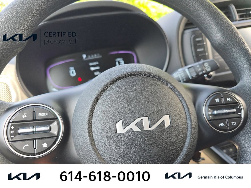 Certified 2025 Kia Soul LX w/ LX Technology Package FWD image 21