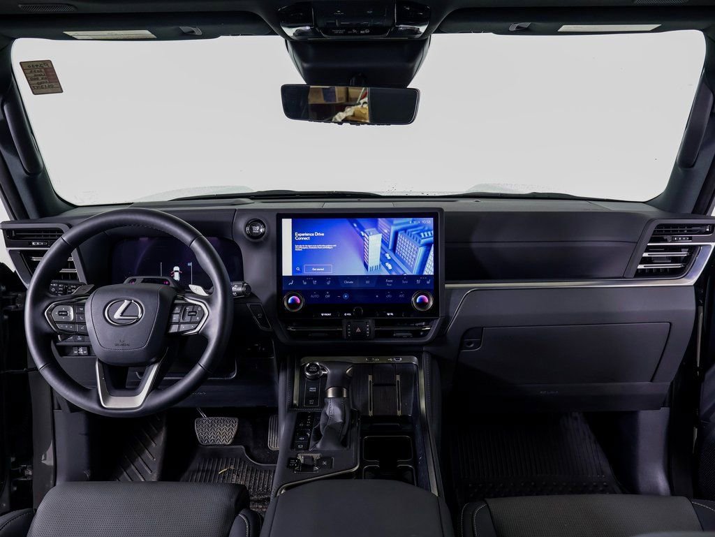 Used 2025 Lexus GX 550 w/ Accessory Package (2T) AWD/4WD image 11