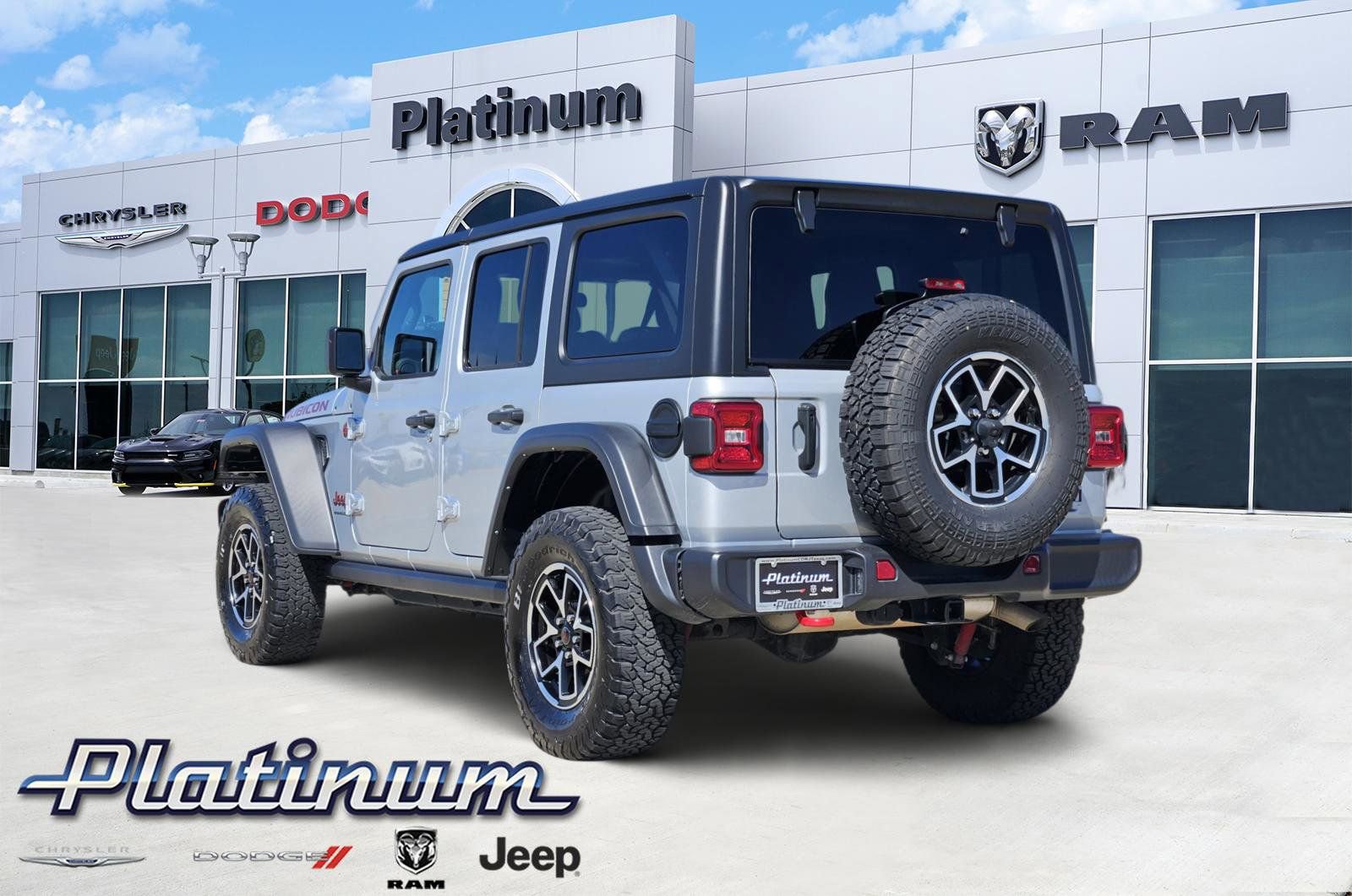 Used 2024 Jeep Wrangler Unlimited Rubicon image 4