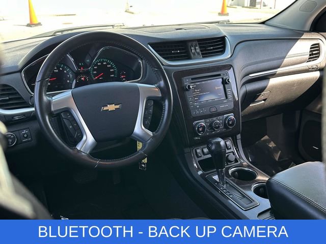 Used 2015 Chevrolet Traverse LT w/ Traveler's Package image 2