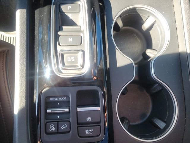 Used 2025 Honda Pilot Elite image 12