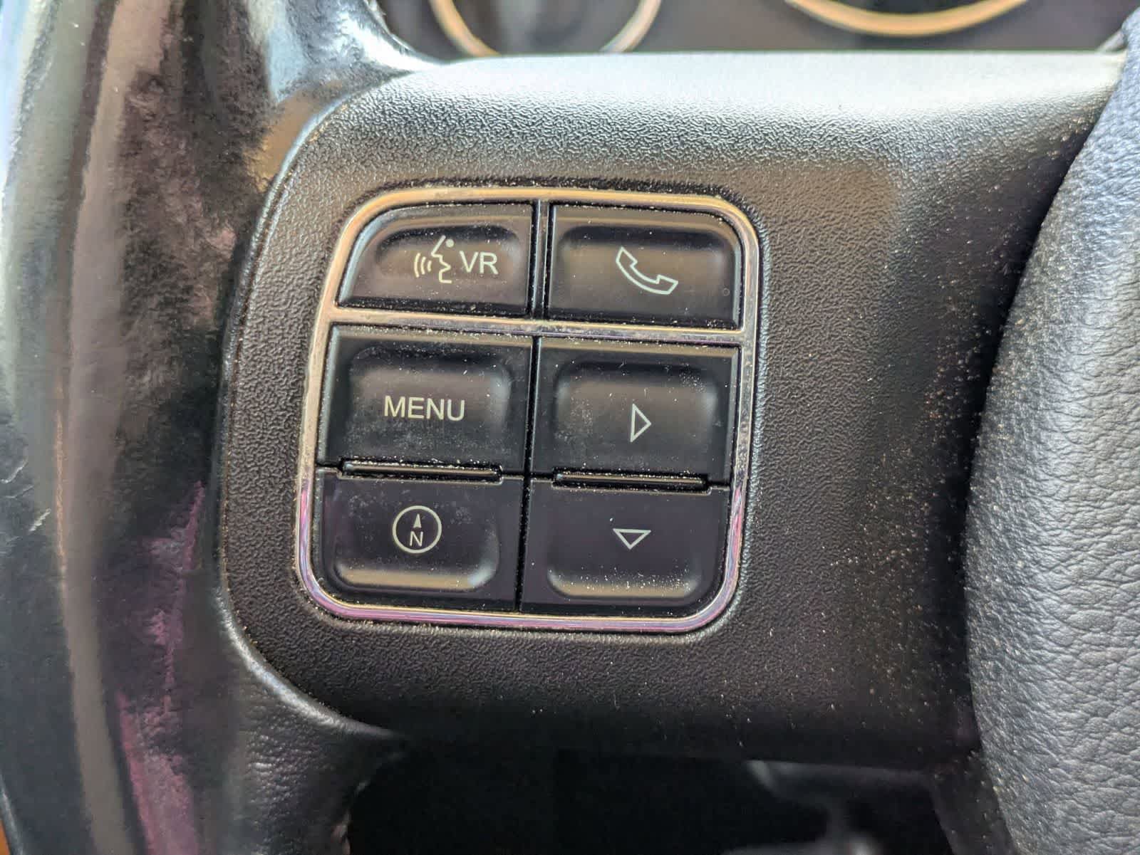 Used 2012 Jeep Wrangler Sahara w/ Connectivity Group AWD/4WD image 8