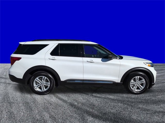 Certified 2023 Ford Explorer XLT w/ Equipment Group 202A image 3