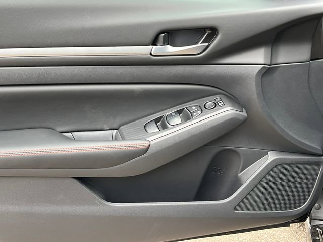 New 2026 Nissan Altima 2.5 SR image 13