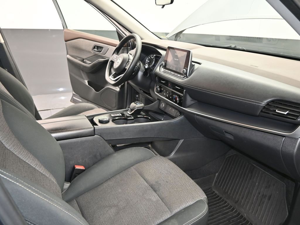 Used 2021 Nissan Rogue S image 23