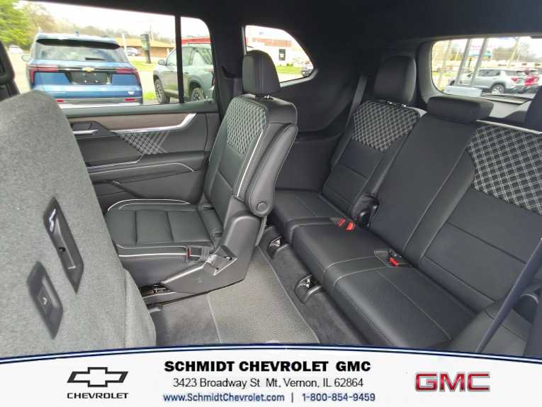 New 2026 GMC Acadia Denali w/ Super Cruise Package image 12