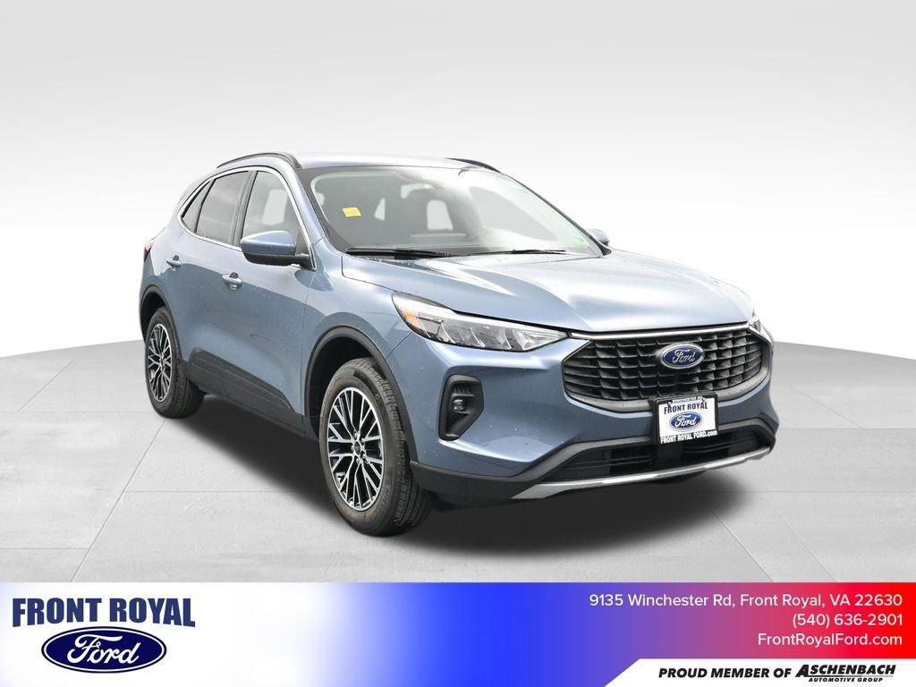 New 2025 Ford Escape SE