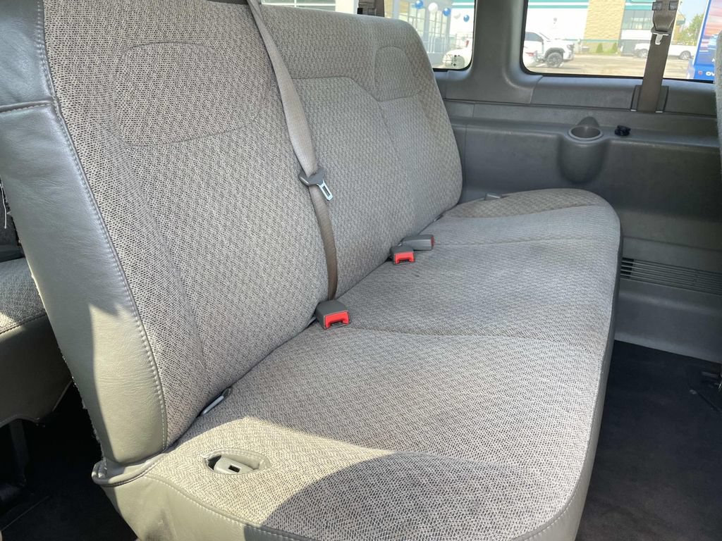 Used 2020 Chevrolet Express 3500 LT w/ LT Preferred Equipment Group RWD image 20