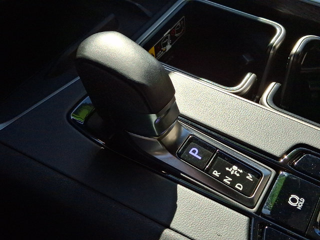 Used 2025 Lexus TX 500h AWD w/ Technology Package image 16
