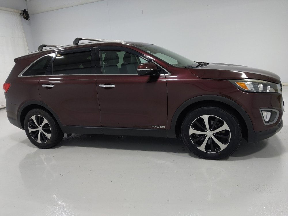 Used 2016 Kia Sorento EX image 11