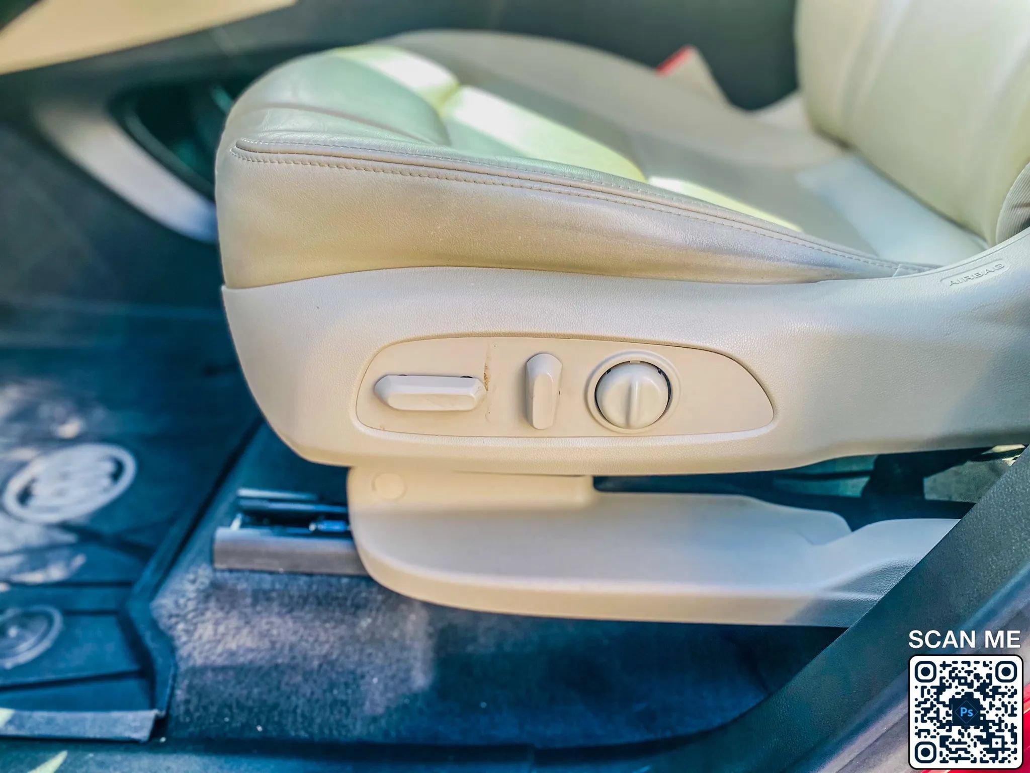 Used 2020 Buick Enclave Essence w/ Sport Touring Edition FWD image 18