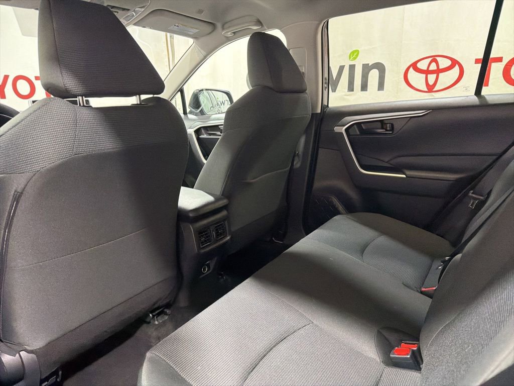 Used 2025 Toyota RAV4 LE image 17