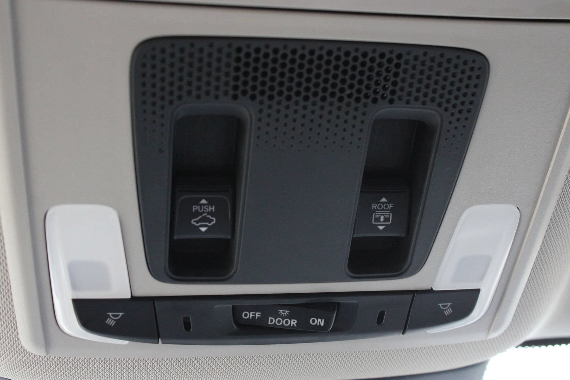 Used 2025 Honda Pilot Elite image 49