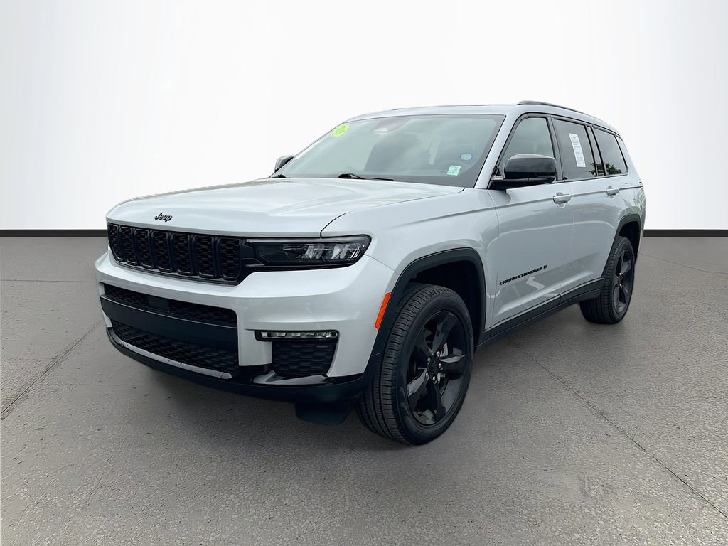 Certified 2025 Jeep Grand Cherokee L Limited w/ Black Appearance Package image 3