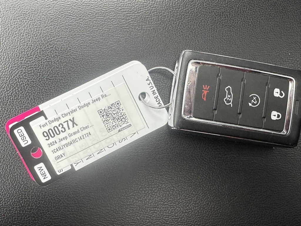 Used 2024 Jeep Grand Cherokee Limited 4xe image 39