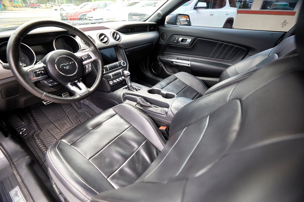 Used 2021 Ford Mustang Premium RWD image 10