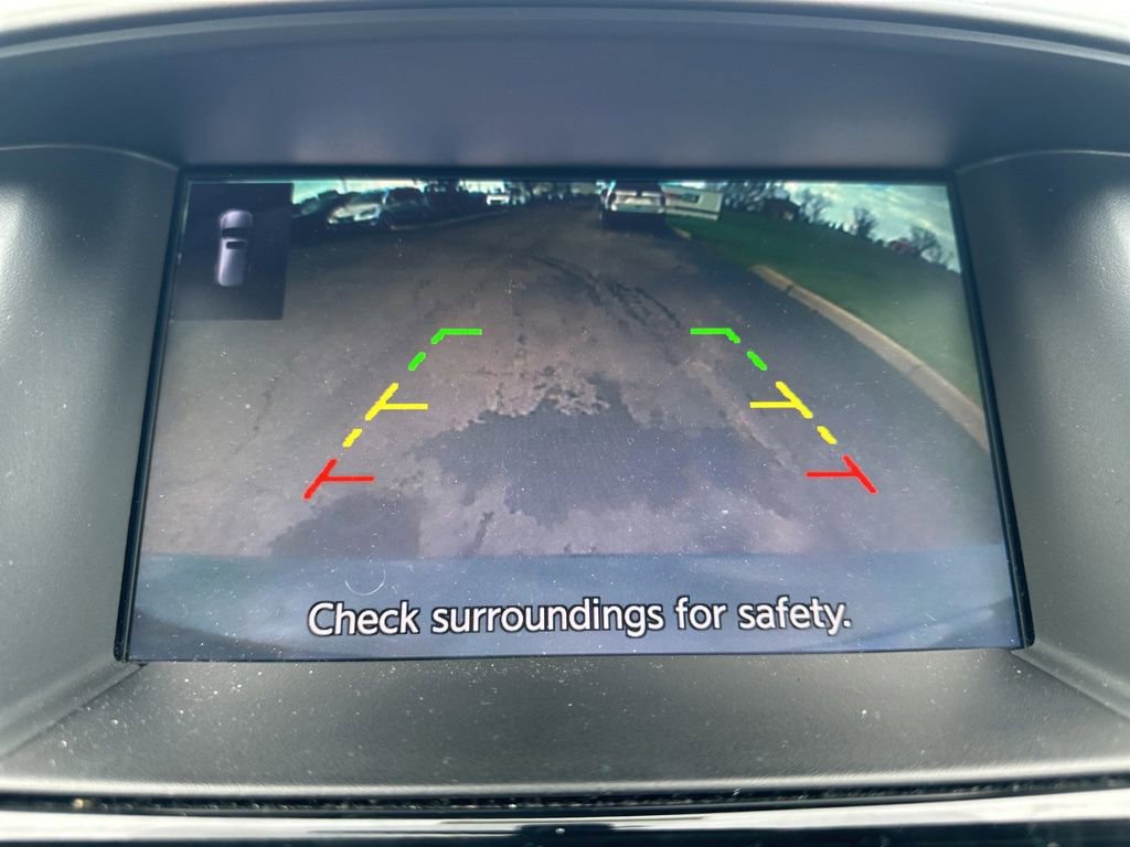 Used 2019 Nissan Pathfinder SV image 22