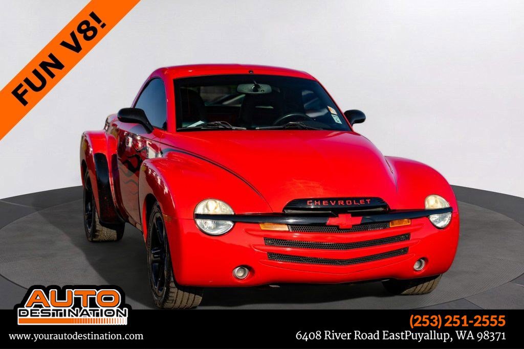 Used 2003 Chevrolet SSR w/ Preferred Equipment Group image 1