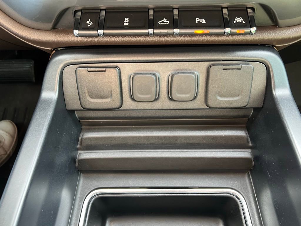 Used 2018 Chevrolet Silverado 1500 LTZ w/ Sport Package image 29