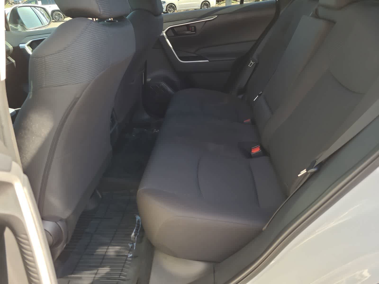 Used 2025 Toyota RAV4 LE AWD/4WD image 21