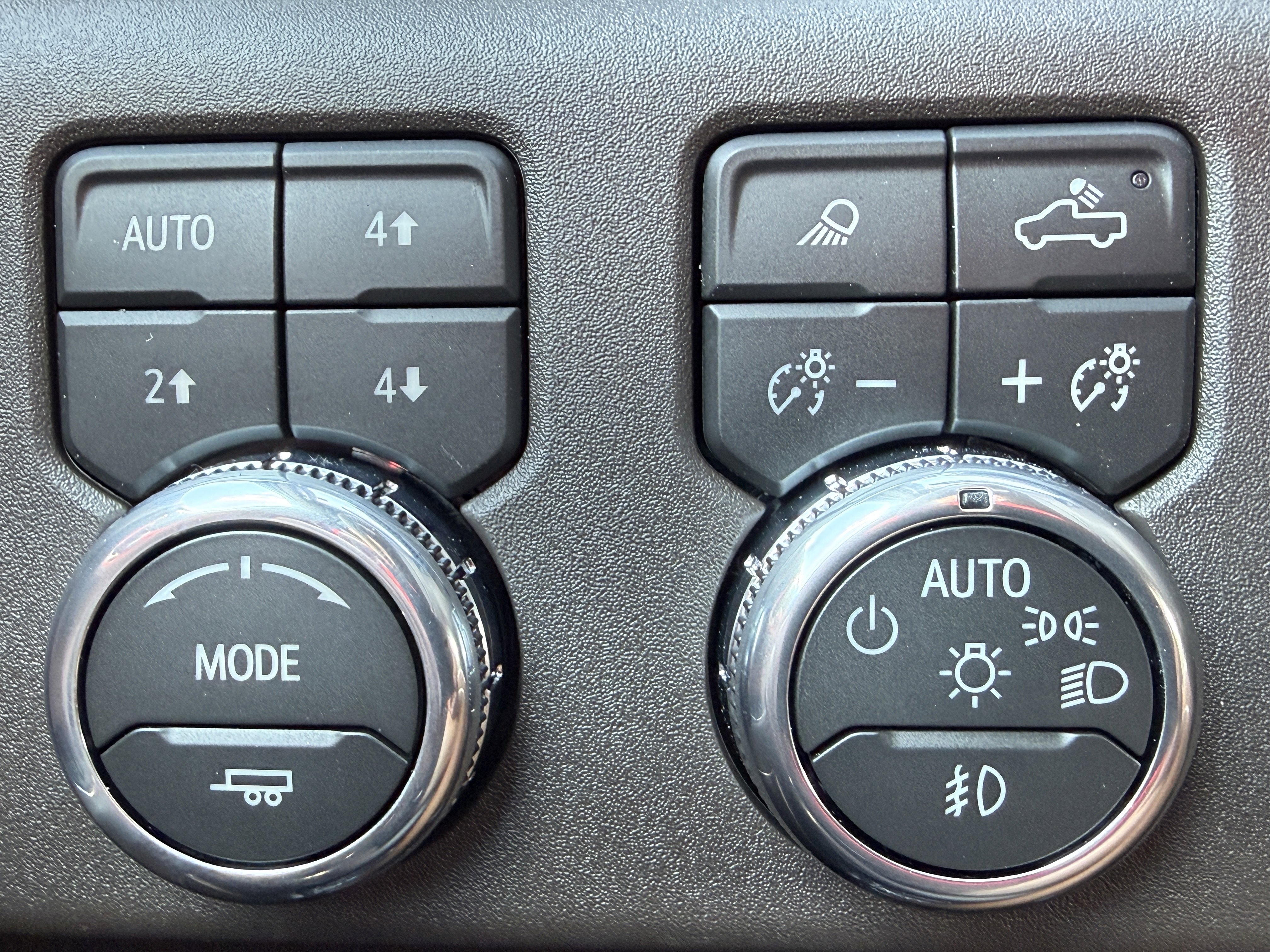 New 2026 GMC Sierra 3500 SLE w/ SLE Value Package image 31