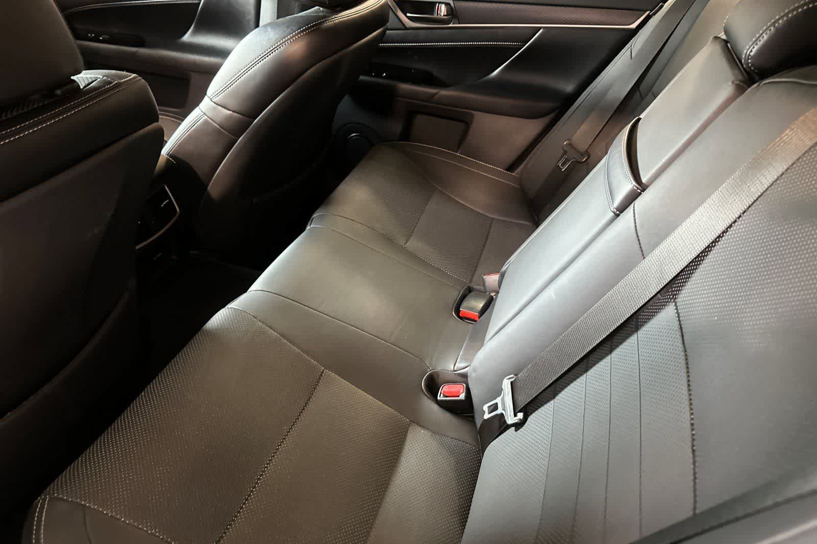 Used 2018 Lexus GS 350 F Sport RWD image 5