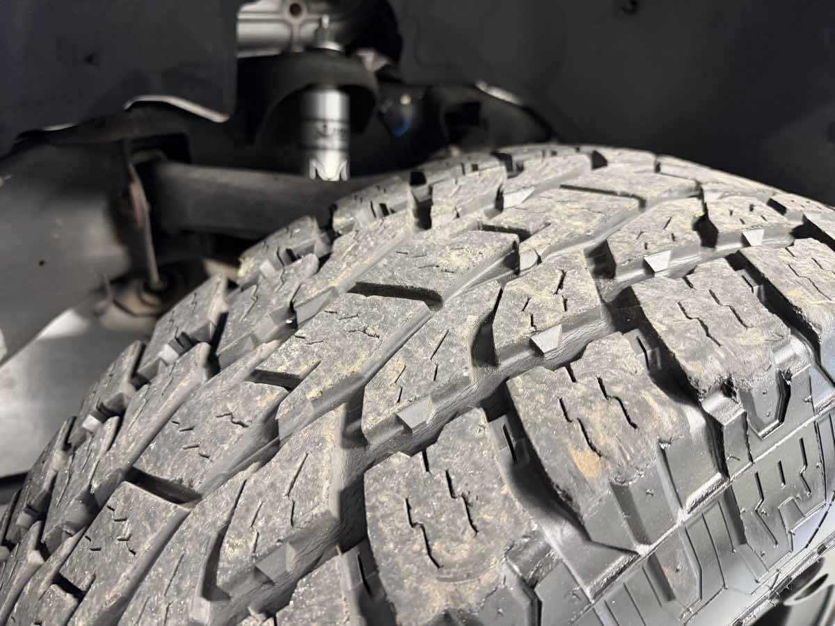 Used 2002 GMC Sierra 2500 SLT w/ SLT Marketing Option Pkg image 3